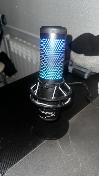 Микрофон hyperx q