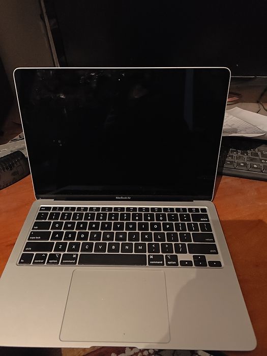 MacBook air 13 inch retina