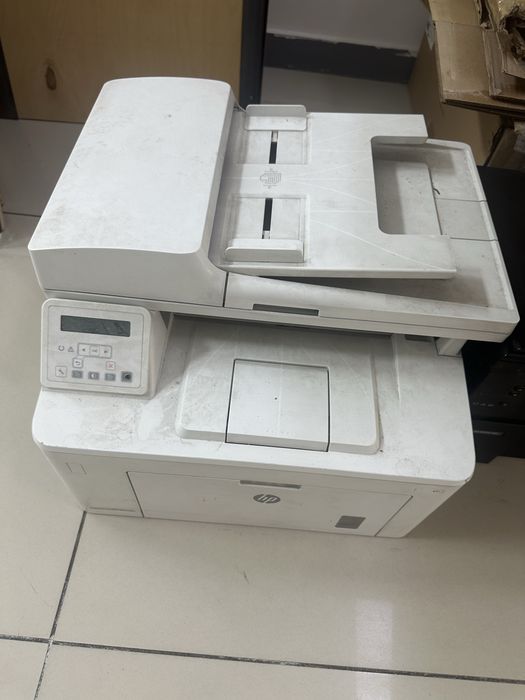 Продам два принтера hp б/у неисправные