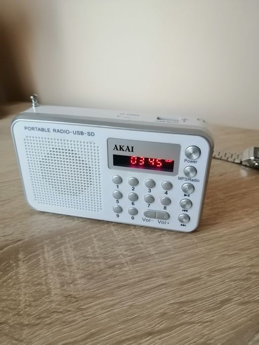 Radio Portabil AKAI