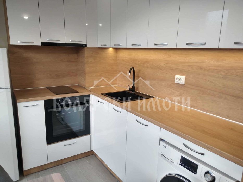 Южен апартамент до Нова Болница