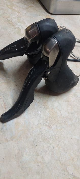 Maneta Ultegra ST 6700 2-10vit carbon si frana fata