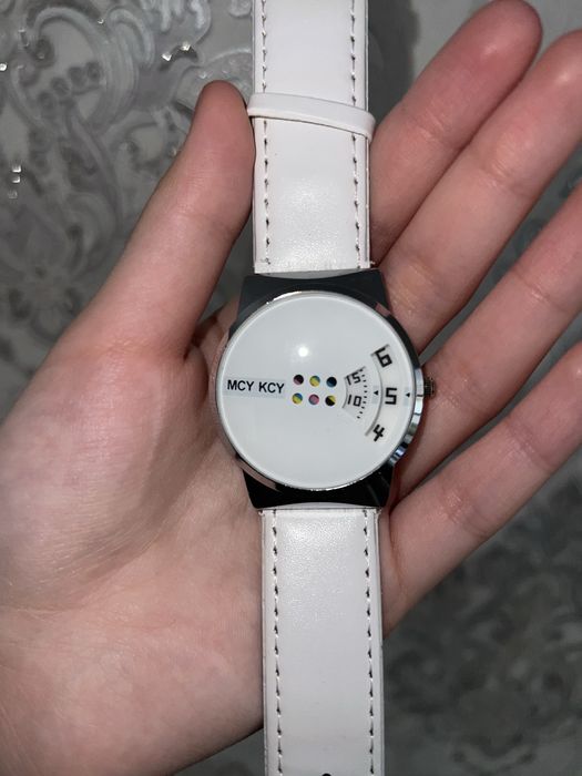 часы женские новые