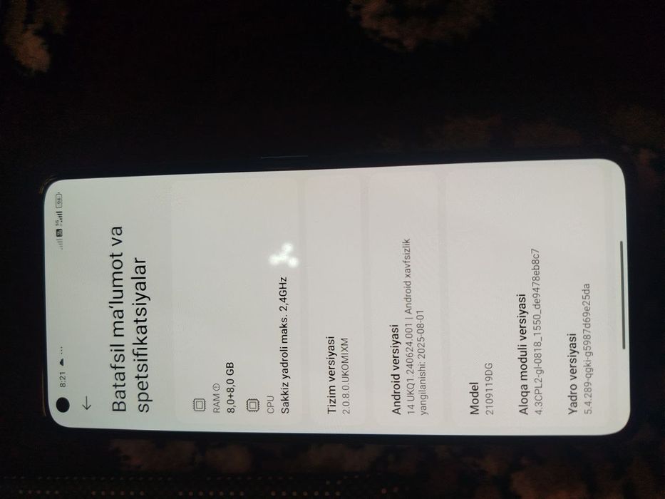 Xiyomi 11 layt 5g. 8.  256