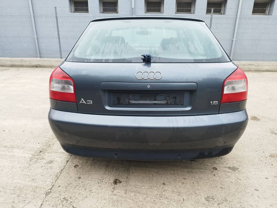 Audi A3 1.6i 102к.с