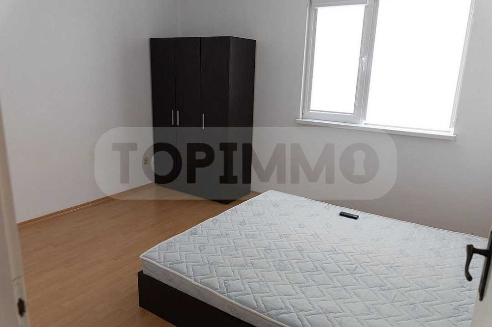 Дава се под наем Тристаен апартамент в Варна, Цветен квартал - 90 кв.м за 698.19 € - Снимка #6