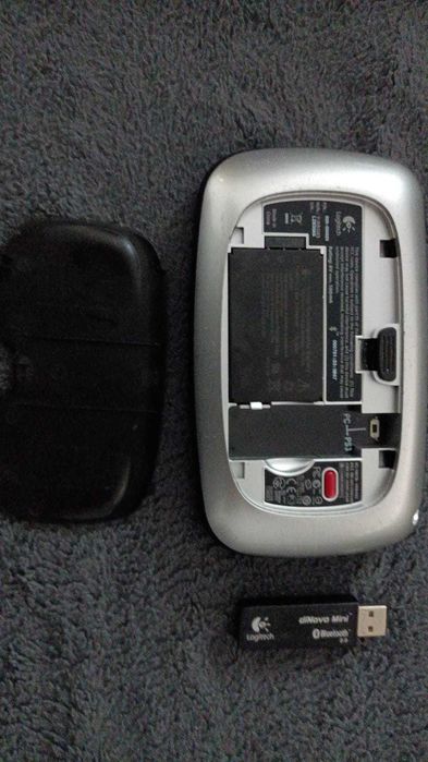 logitech dinovo mini , hub usb 3, USB  PS4 Apple TV ,samsung allshare