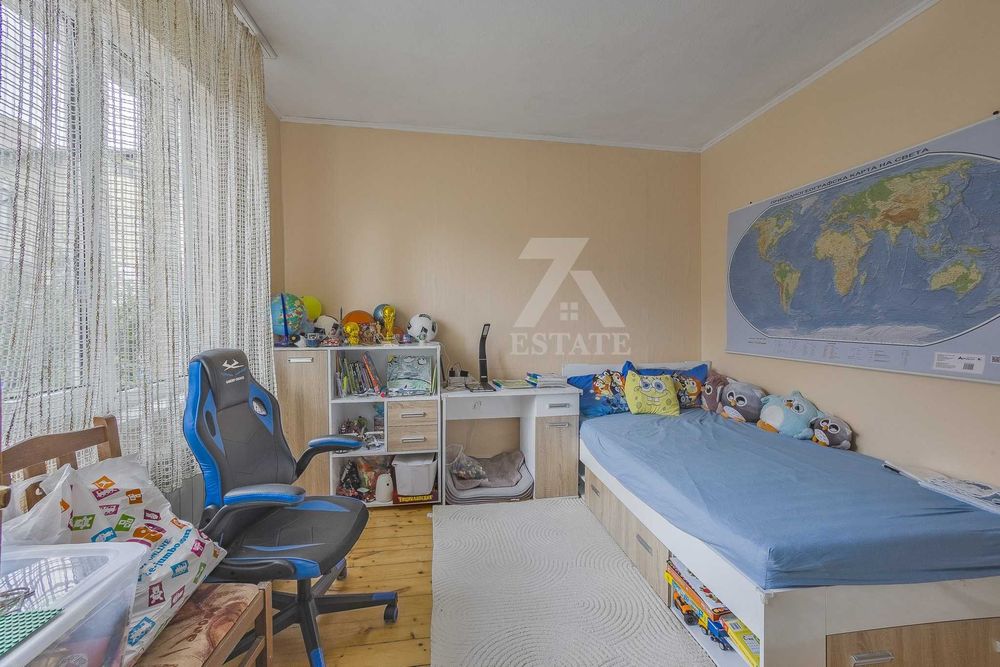 Продава къща в ж. кв. Драгалевци