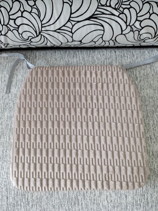 Сидушки на стулья