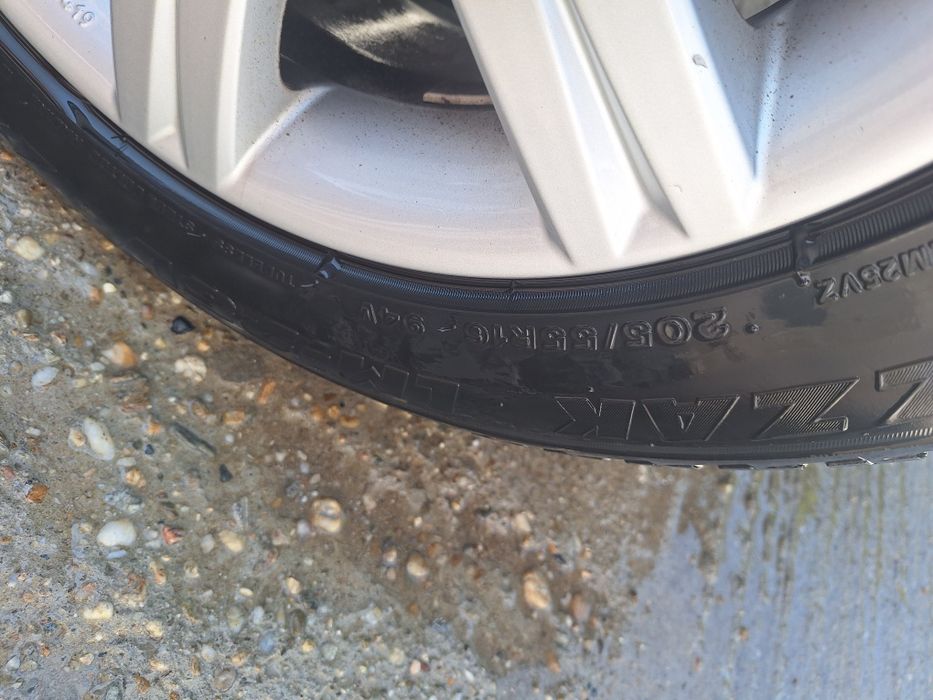 Vând schimb jante audi 5x112 r 16 gume bune m+s