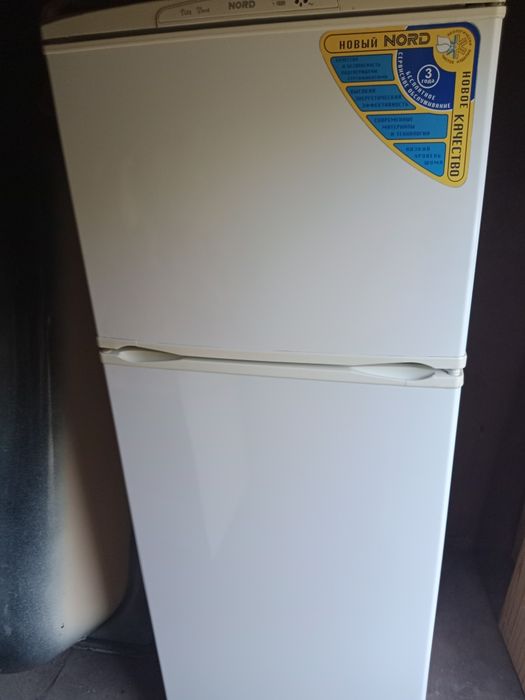 Продам холодильник