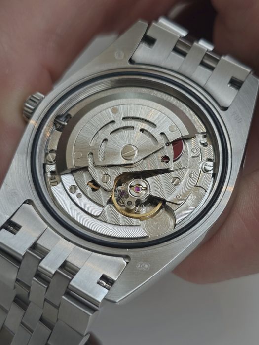Rolex Datejust 41 mm Jubilee Fluted Bezel Rhodium Dial