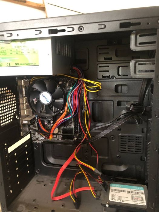 Kompyuterlar sotiladi