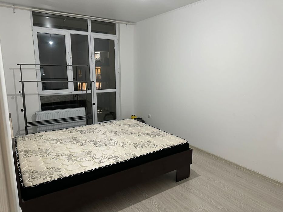 двухспальныя кровать