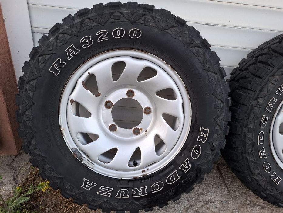 Гуми с джанти 215/75  R15