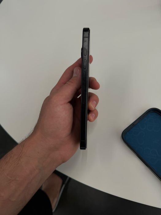 iphone 16 pro max 256 ГБ Black Titanium 89% АКБ