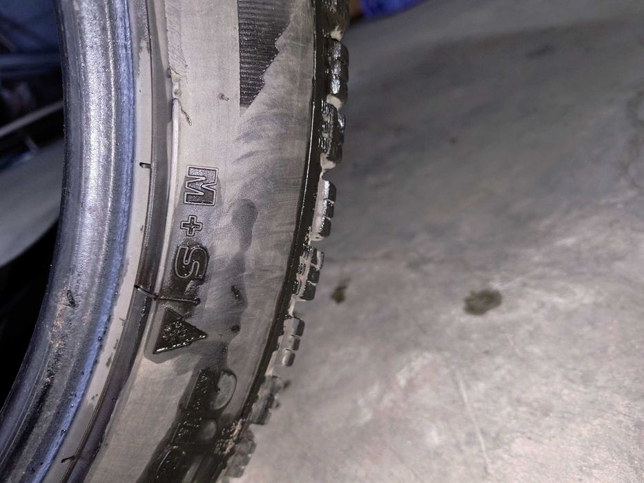 Vand anvelop Taurus Winter 215/45/R17 91V