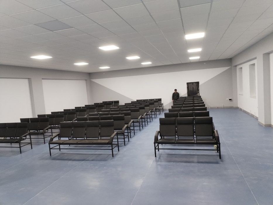 Kutish zali uchun 3kishlik skameyka