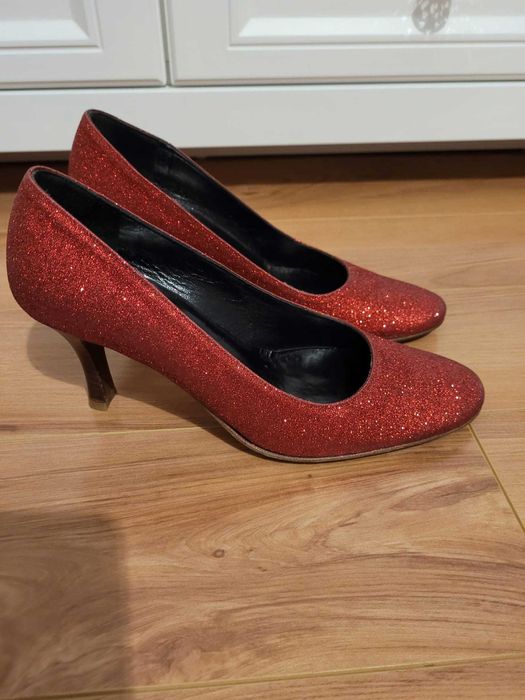 Pantofi din piele cu toc