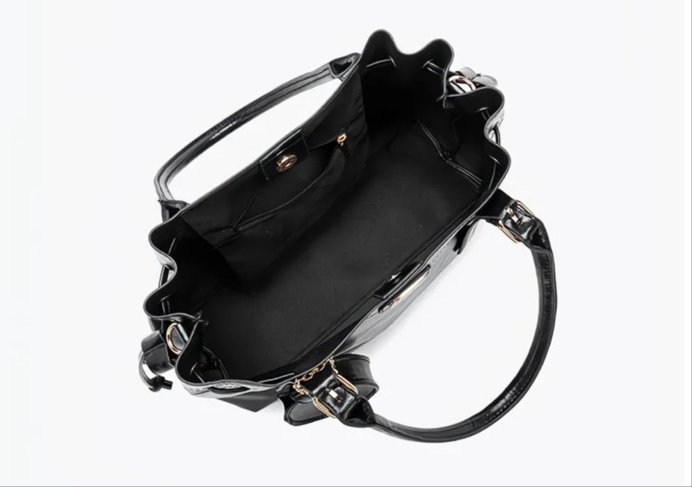 Сумка из экокожи с косметичкой