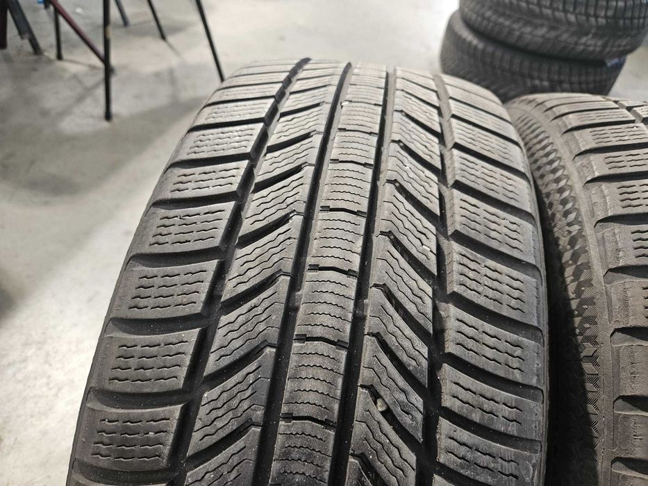 4 Anvelope IARNA 245.40.19 'Continental' [dot 2021] stare foarte buna