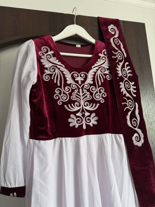 Продам платье в национальном стиле