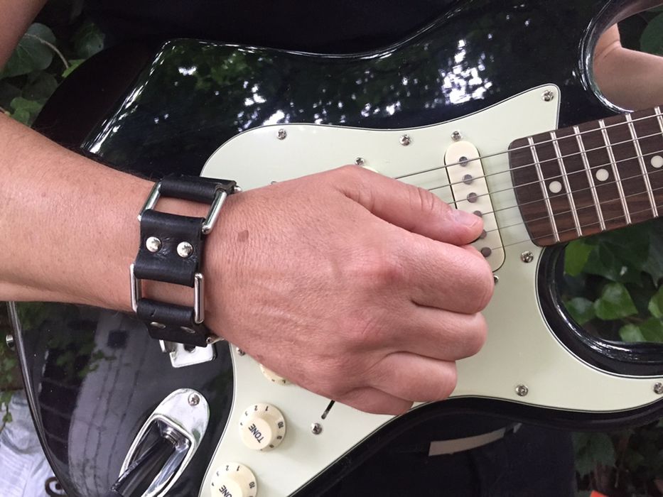 Brățară piele pentru bărbați cu ornamente: crom,punk,rock,gotic,Escape