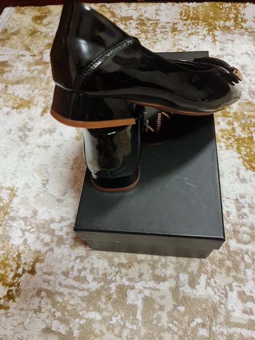 Pantofi de damă din piele