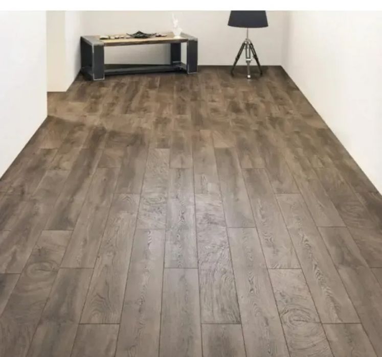 Настил ламината кварцвенила