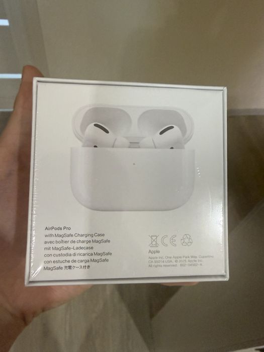AirPods Pro новые