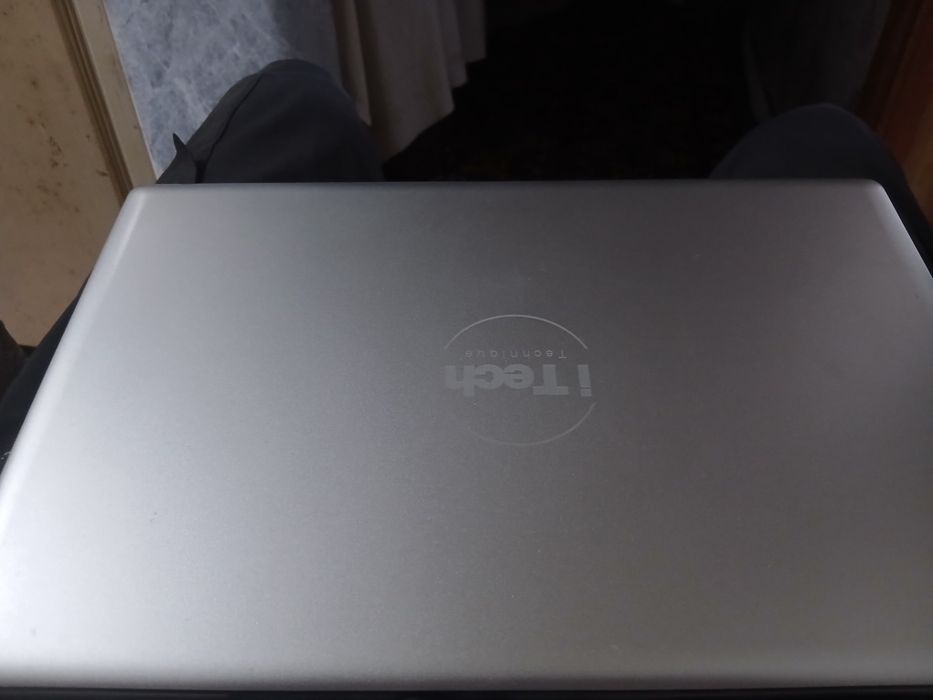 I tech Noutbook продается цена договорная