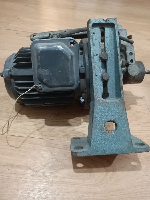 Двигатель для швейной машины