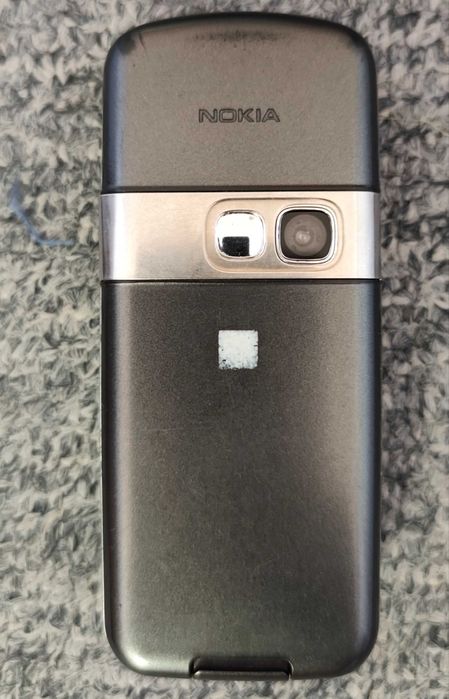 două telefoane Nokia 6070, Nokia 200
