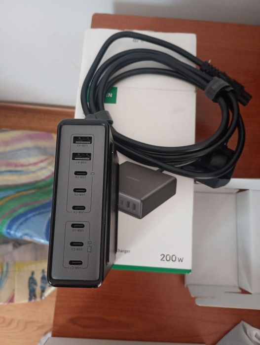 Charger Fast 200 w ideal pentru laptop, tableta, telefone
