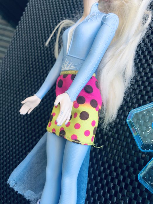 Păpușă Elsa Disney originală 28 cm + poșetuță