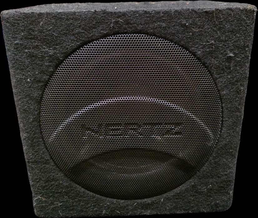 Продавам Hertz DBA 200.3 – активен субуфер 8", 110W RMS