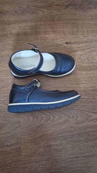 Pantofi / Sandale piele bleumarin fetite marimea 30