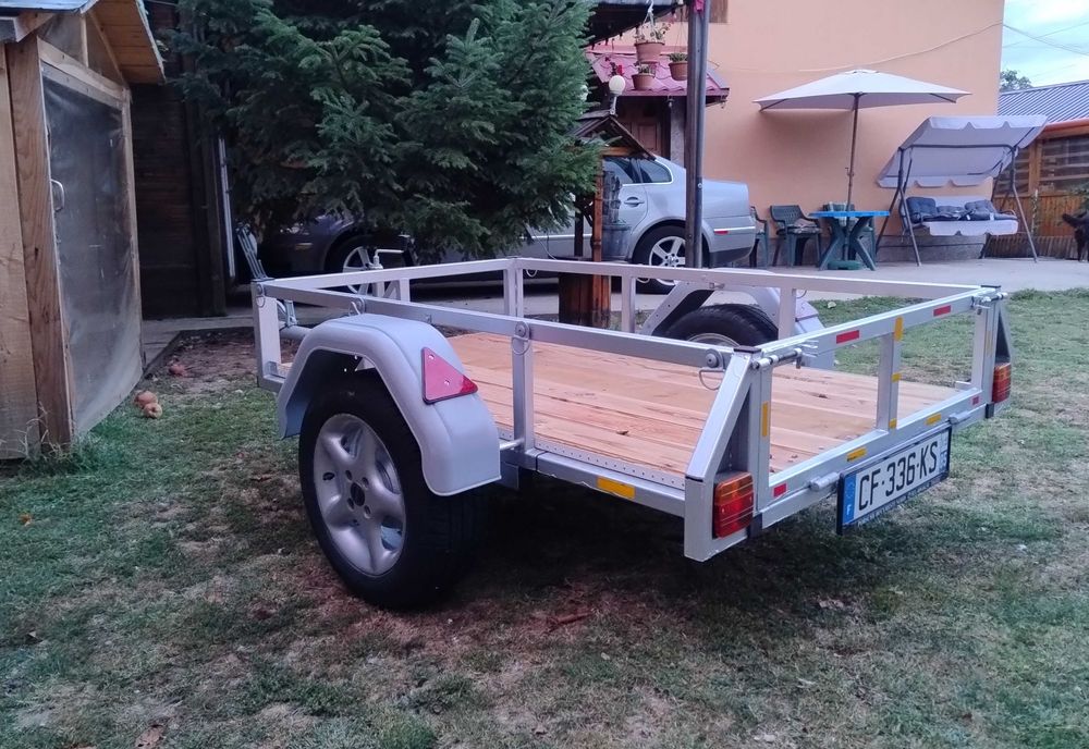 vand remorca auto