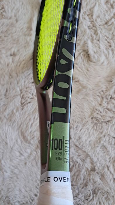 Rachetă tenis Wilson Blade 100, V8, 300g