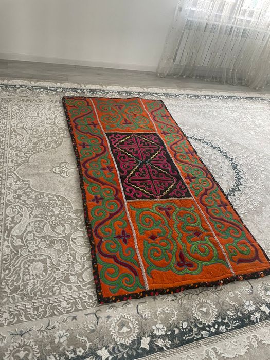 сырмақ, түс киіз