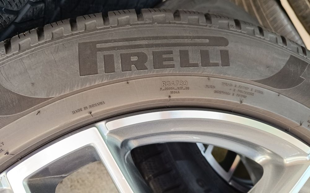 Оригинални джанти с гуми зимни 19 цола за Mercedes GLC дот 2020г