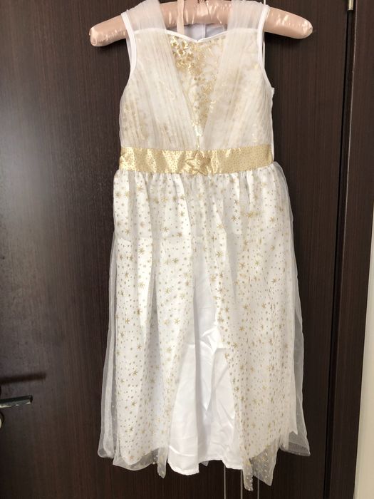 Рокля празнична в бяло (ангел с крила)