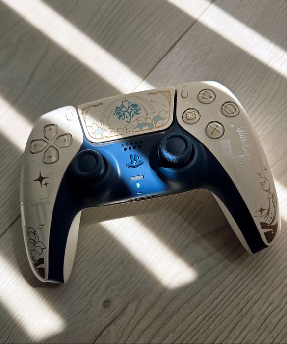 DualSense PS5 Genshin Impact Limited Edition