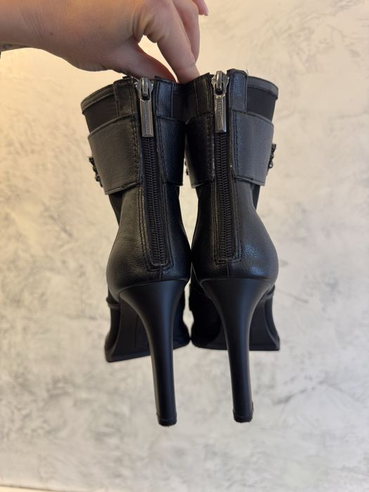 Боти KARL Lagerfeld 37