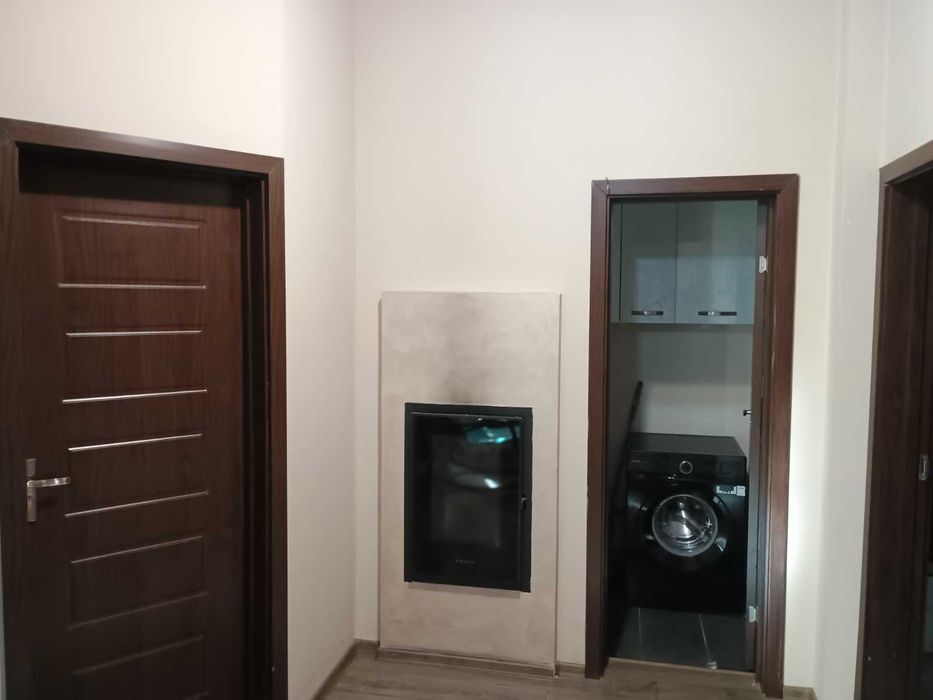 Тристаен апартамент под наем Бургас, Ветрен