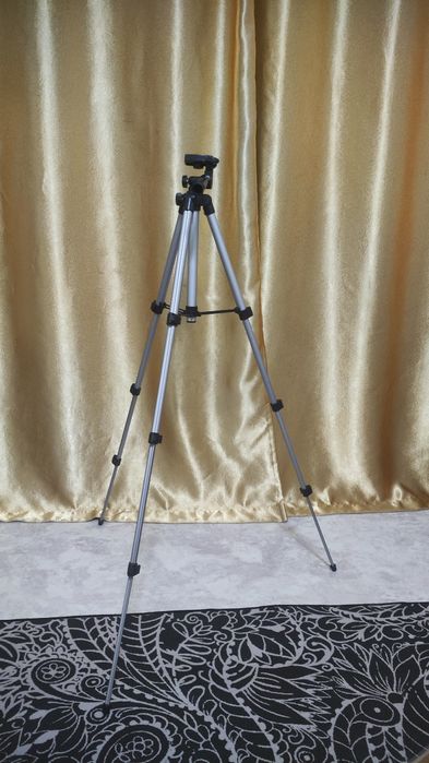Штатив для видео сьемки