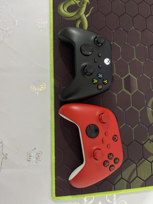 Xbox one s в хорошем состояние