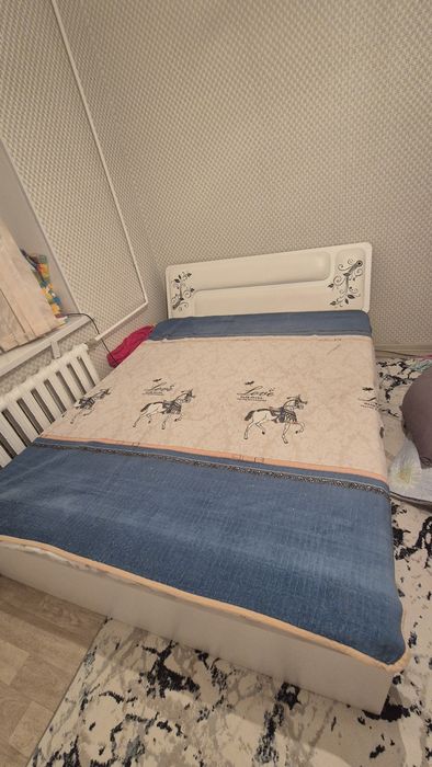 Спальный диван матрасымен