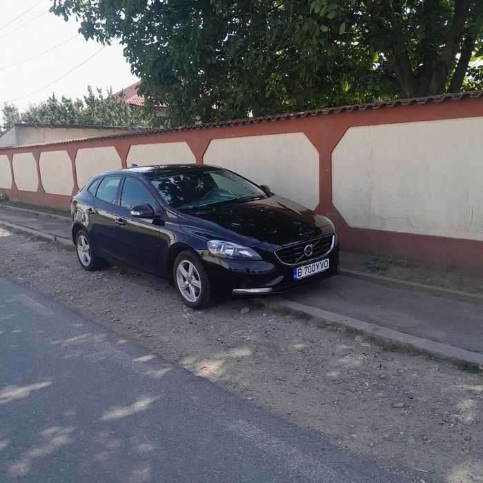 VOLVO V40 2015 — imagine 3