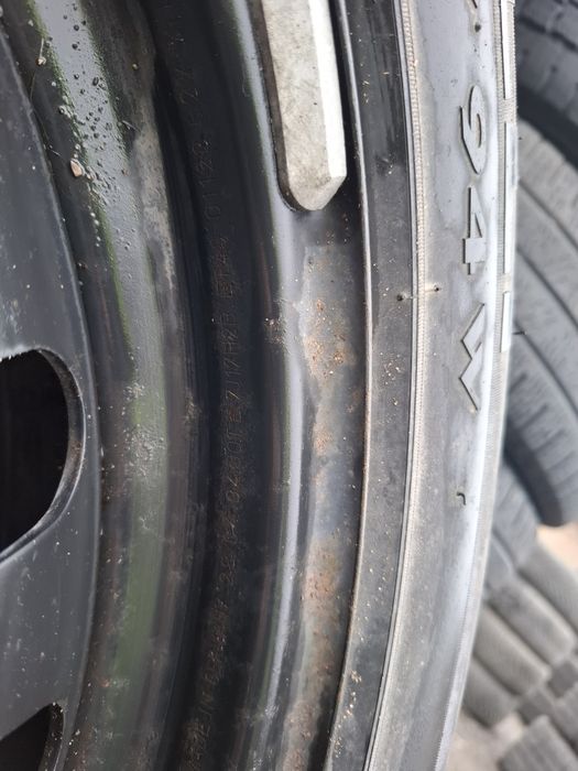 Vand roata rezerva R 17 cu anvelopa noua 215 55 17 pireli